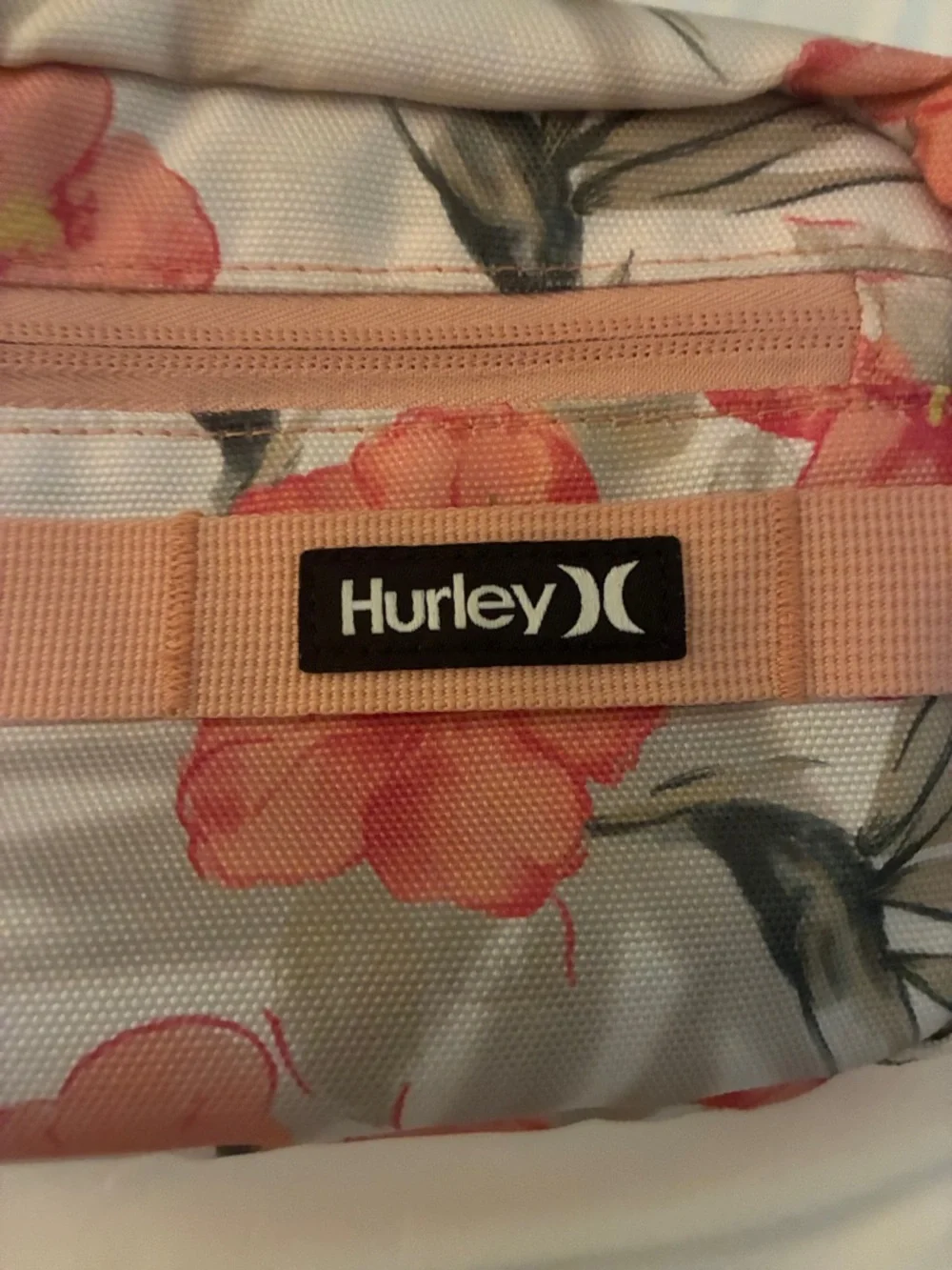 Hurley‎ Peach Floral Waist Bag